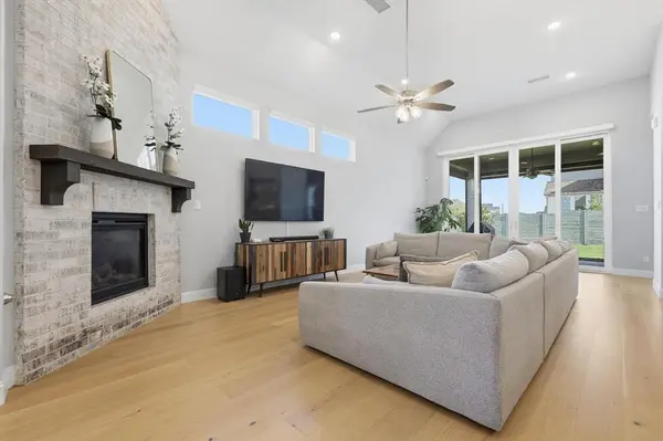 2112 Strolling Way, Argyle, TX 76226