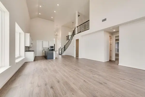 214 Landon Trail, Fate, TX 75189