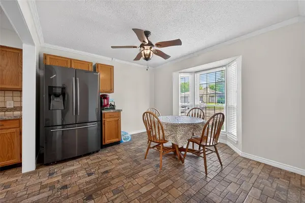 3009 Richwood Circle, Bedford, TX 76021