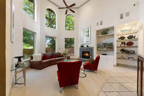 9121 Thornridge Drive, North Richland Hills, TX 76182