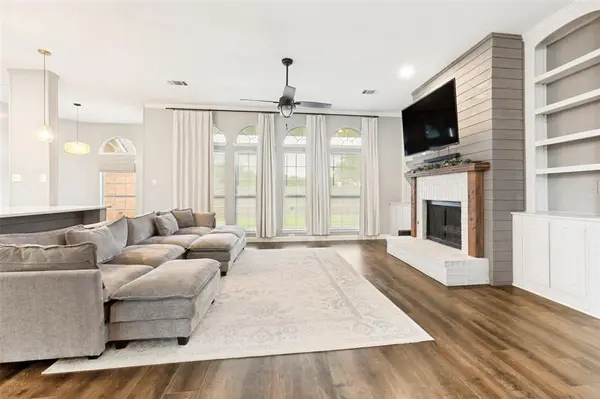 7305 Silverthorn Drive, Rowlett, TX 75089