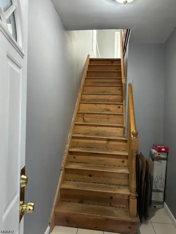 1170 Broad St, Rahway City, NJ 07065