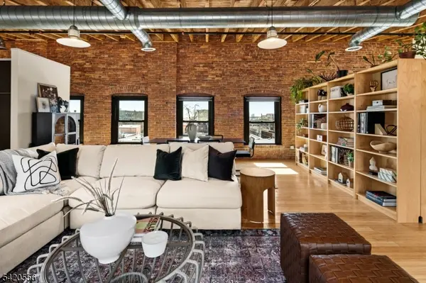 61 New Jersey Railroad Ave #13, Newark City, NJ 07105