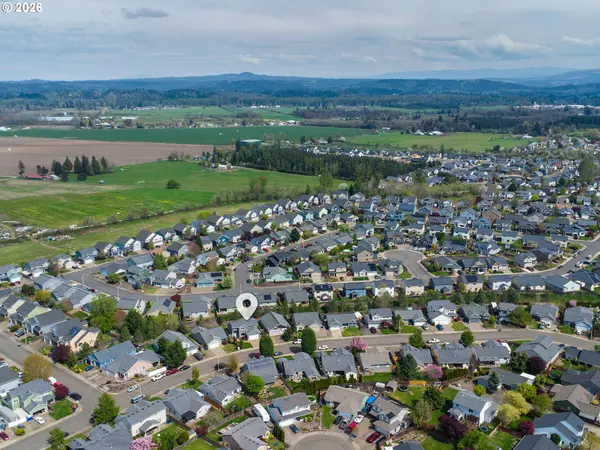 845 MEADOW DR, Molalla, OR 97038