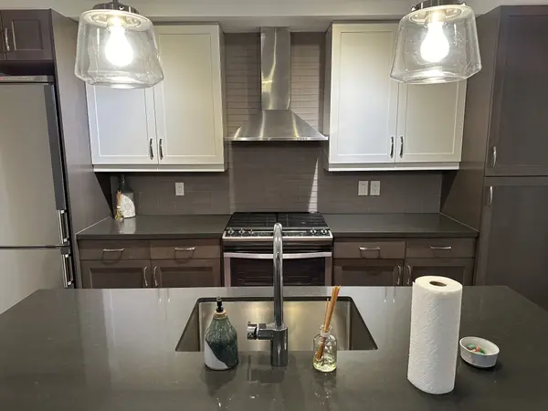 28 Madison AVE #02, Toronto C02, ON M5R 2S1