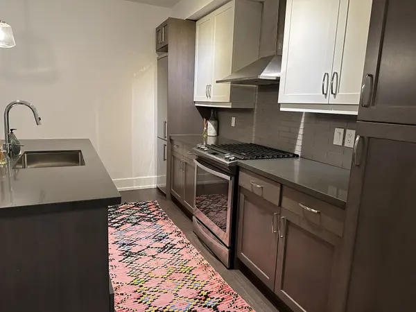 28 Madison AVE #02, Toronto C02, ON M5R 2S1