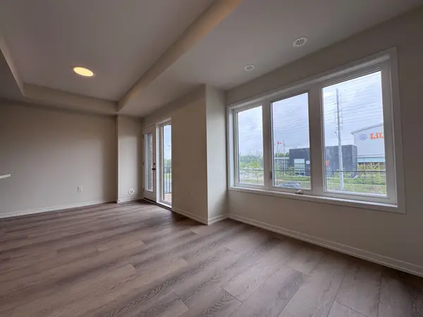 74 Matawin LN, Richmond Hill, ON L4B 0H7