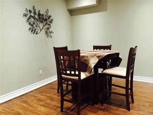 2079 The Collegeway N/A #6, Mississauga, ON L5L 3M1