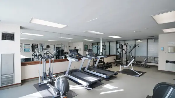 26 Hanover RD ##301, Brampton, ON L6S 4T2