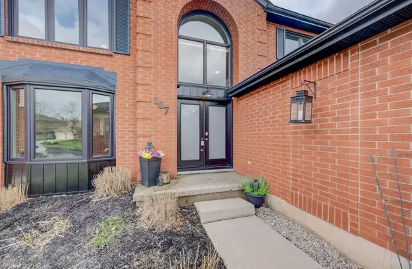 107 Old Park LN, Kitchener, ON N2N 2K1