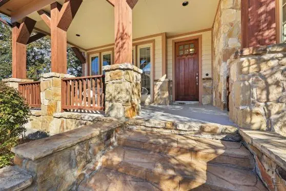 2201 Shakespeare Street, Carrollton, TX 75010