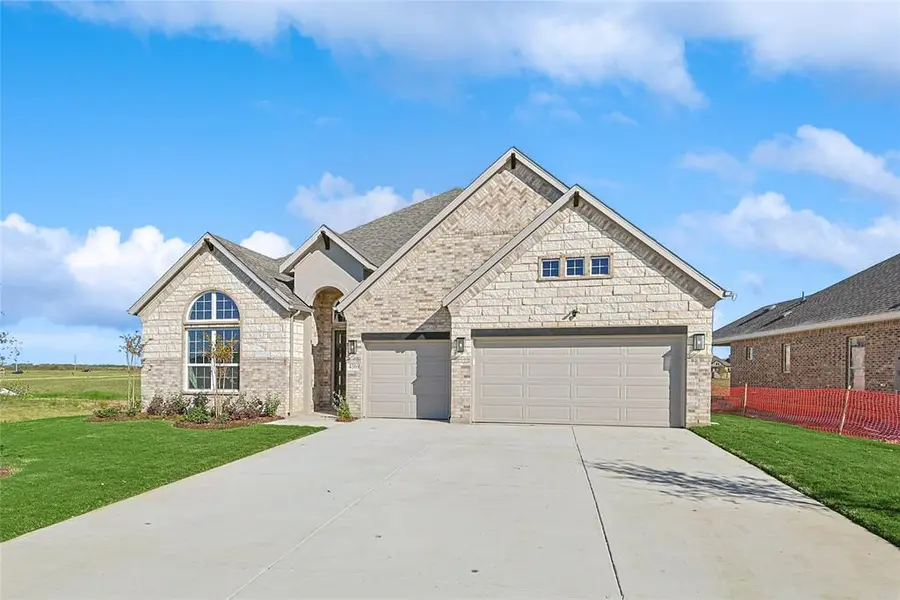 331 Fire Blade Drive, Aledo, TX 76008