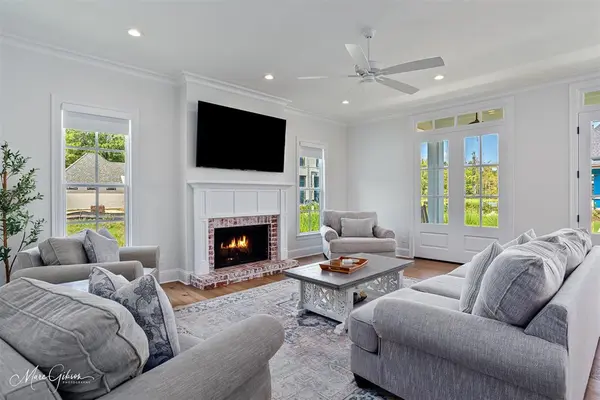 2108 Pecan Square Avenue, Shreveport, LA 71106