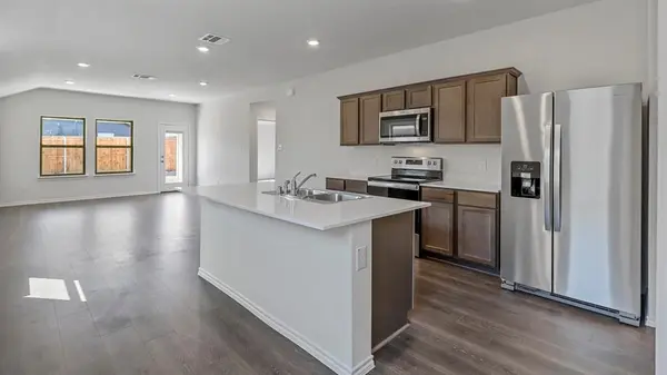 1223 Barkridge Drive, Crandall, TX 75114