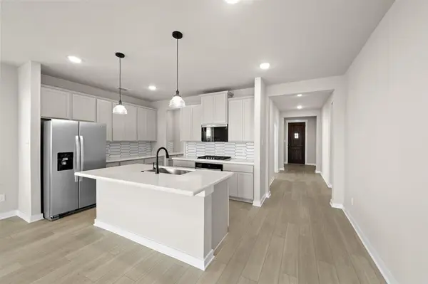 2401 Rams Horn Drive, Waxahachie, TX 75167