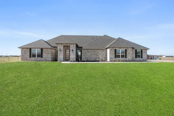 10405 Singleton Road, Maypearl, TX 76064