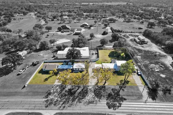 1060 E Reno Road, Reno, TX 76020