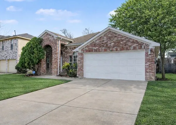 1104 Angel Fire Lane, Arlington, TX 76001