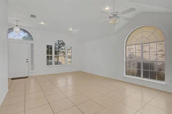 1104 Angel Fire Lane, Arlington, TX 76001