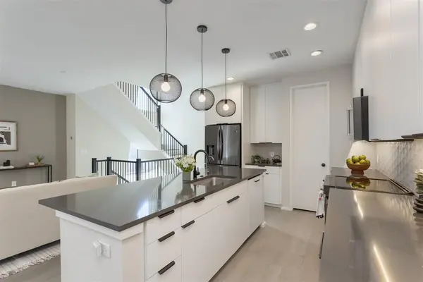 4703 Munger Avenue #101, Dallas, TX 75204