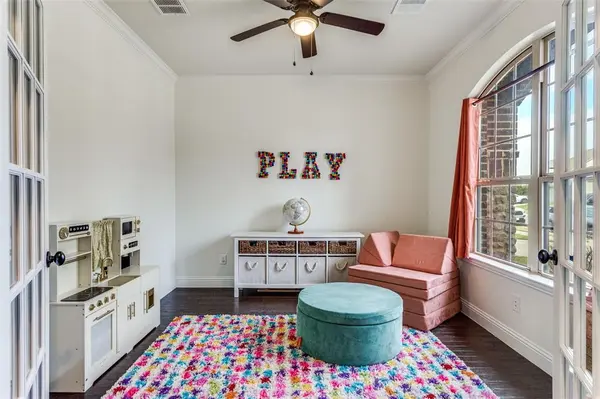 616 Wollford Way, Fort Worth, TX 76131