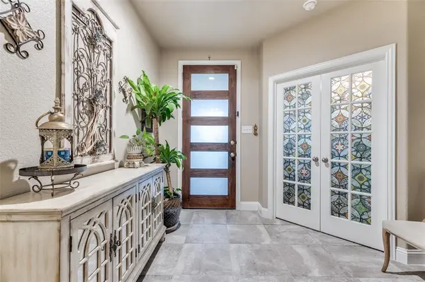 2800 Lakeside Drive, Aubrey, TX 76227