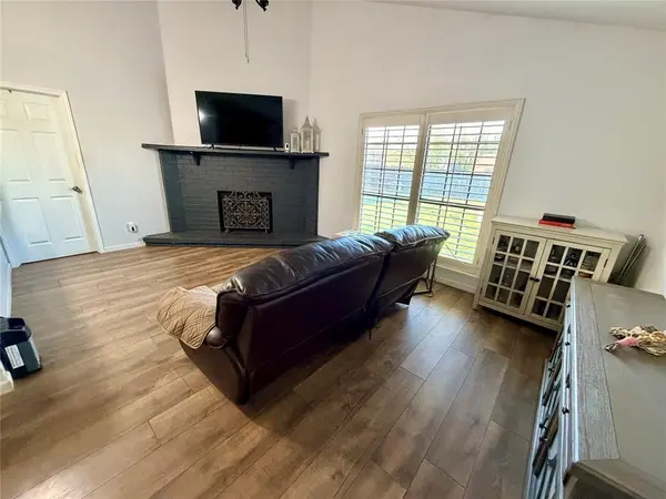 4112 Spindletree Lane, Fort Worth, TX 76137