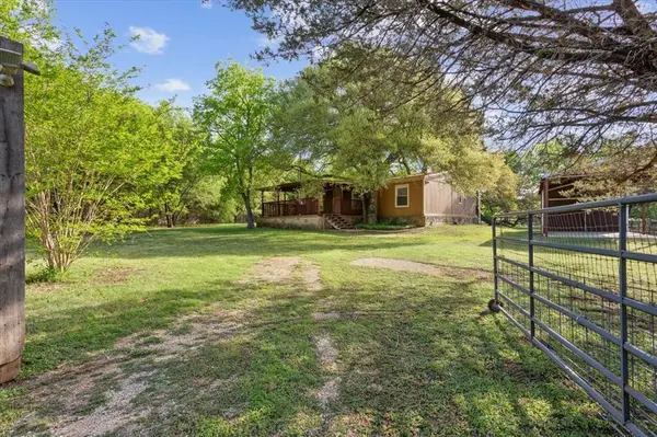 2504 Prause Road, China Spring, TX 76633