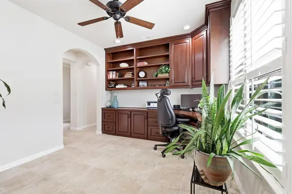 9904 Lindenwood Trail, Denton, TX 76207