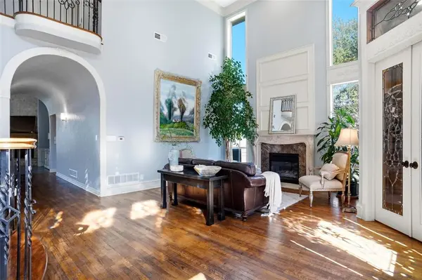 702 Wentwood Drive, Southlake, TX 76092