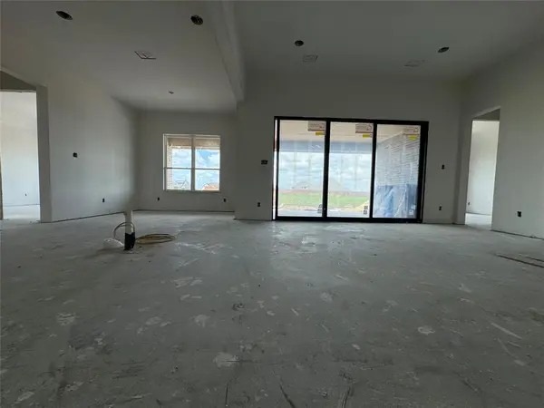 136 Chapowits, Godley, TX 76044