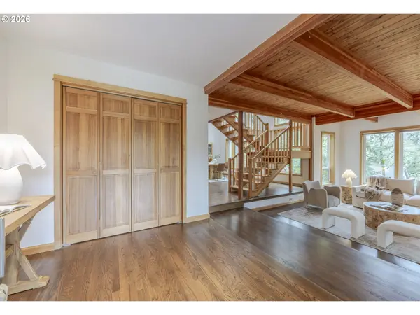 5171 SOLAR HEIGHTS DR, Eugene, OR 97405