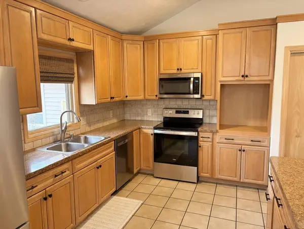 4503 Shiloh Pines PNES SE, City Of Kentwood, MI 49546