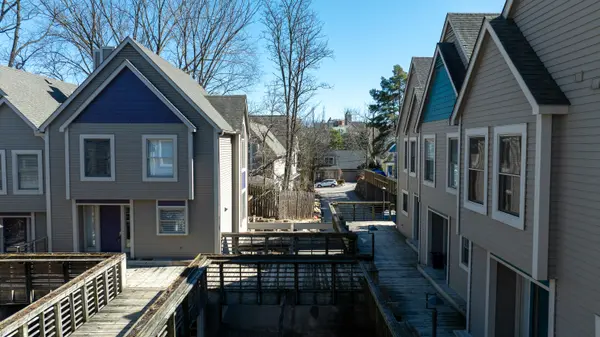 663 N 5th AVE, Ann Arbor, MI 48104