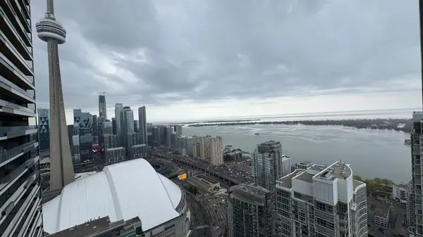 3 Concord Cityplace WAY #5607, Toronto C01, ON M5V 0X4