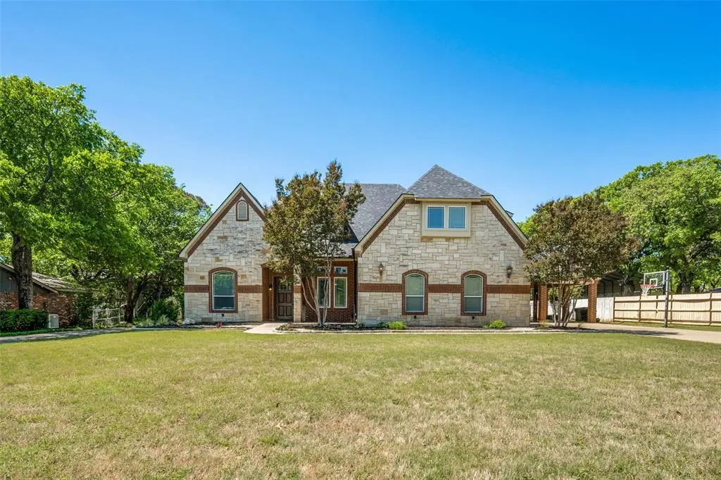 8624 Timber Drive, North Richland Hills, TX 76182