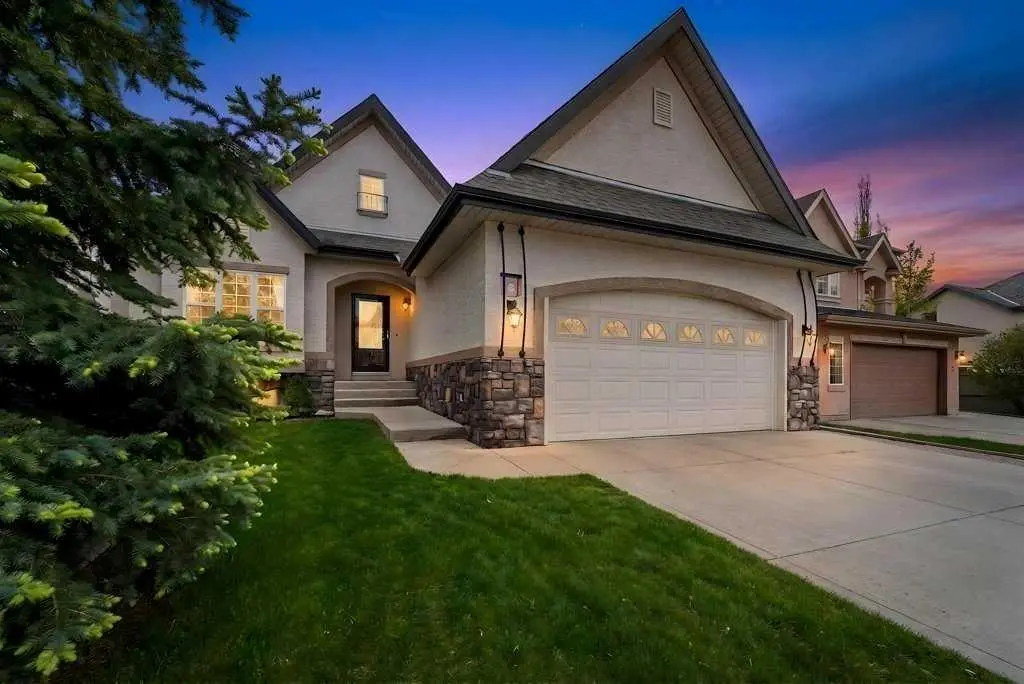 9 Tuscany Glen WAY NW, Calgary, AB T3L 2V8