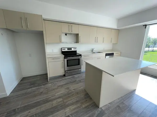 54 Maryland ST, Winnipeg, MB R3G 1L2