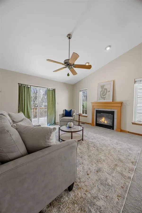 2182 Port Talbot Pl, Coralville, IA 52241