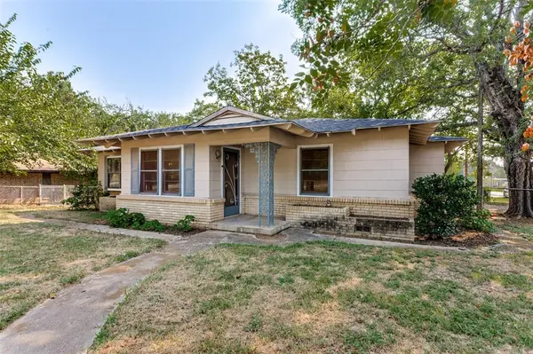 213 S Allen Street, Boyd, TX 76023