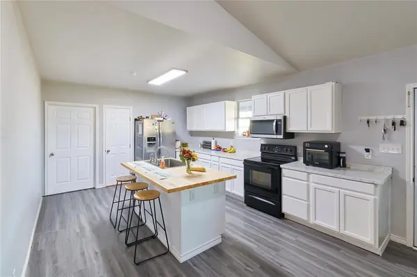 1867 County Road 4131,  Cumby,  TX 75433