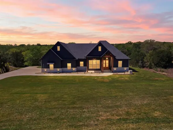 2032 Little Valley Court, Weatherford, TX 76087