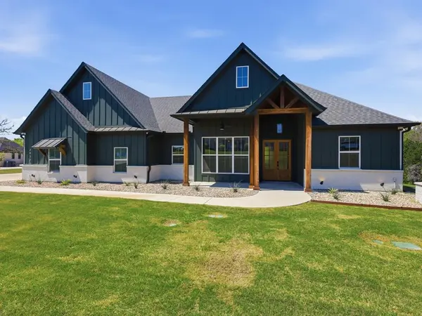 2032 Little Valley Court, Weatherford, TX 76087