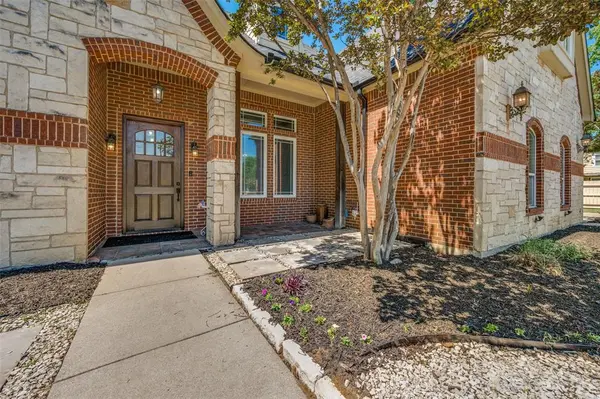 8624 Timber Drive, North Richland Hills, TX 76182