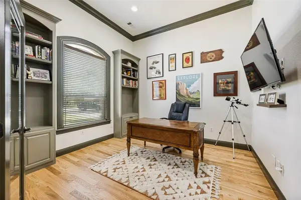 8624 Timber Drive, North Richland Hills, TX 76182