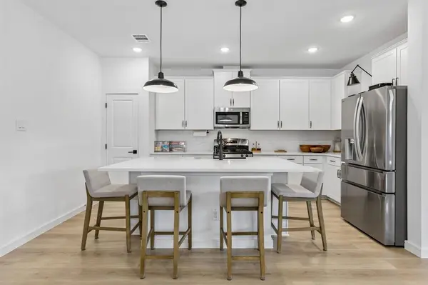 1242 Champlain Way, Dallas, TX 75253