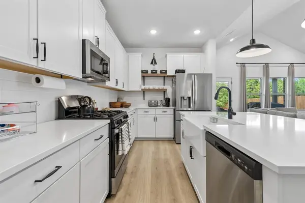 1242 Champlain Way, Dallas, TX 75253