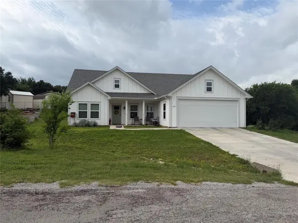527 Siesta Court, Granbury, TX 76048