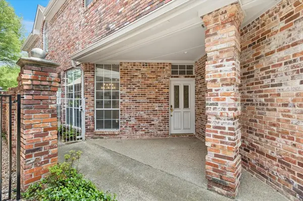 535 Lochngreen Trail, Arlington, TX 76012