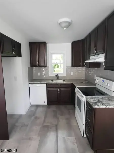 70 Frenchtown Rd, Milford Boro, NJ 08848